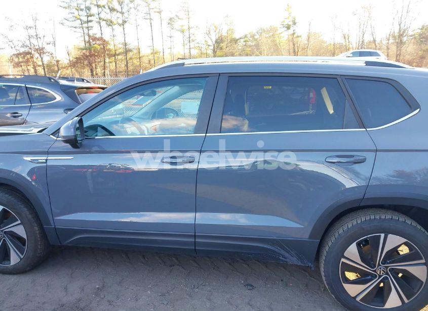 Photo 15 of 2024 Volkswagen Taos 1.5T SE (VIN 3VVVX7B28RM033316)