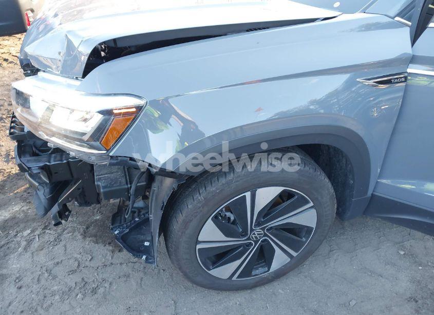 Photo 19 of 2024 Volkswagen Taos 1.5T SE (VIN 3VVVX7B28RM033316)