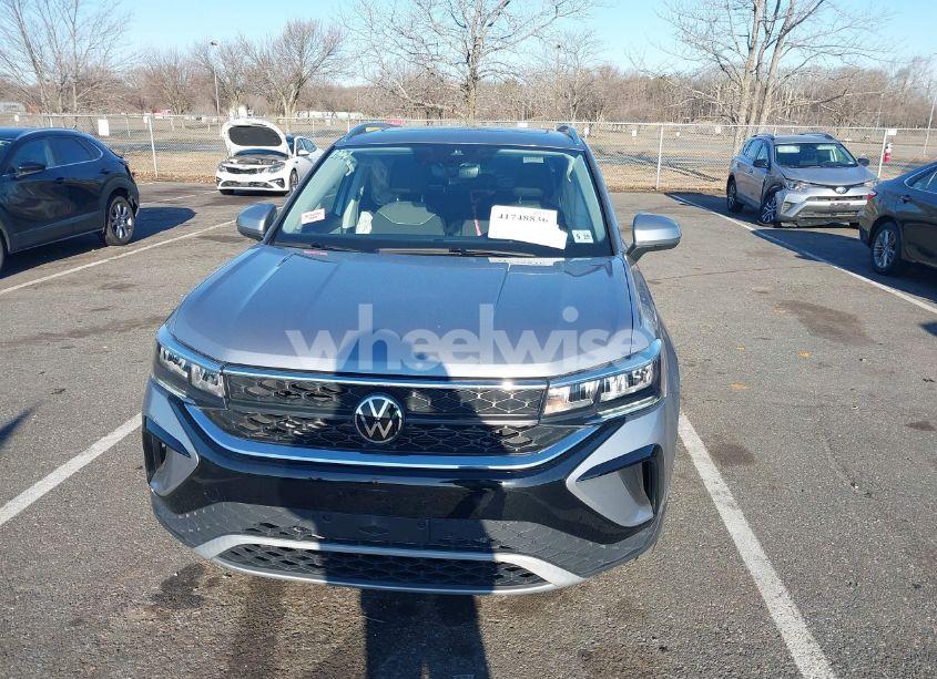 Photo 12 of 2024 Volkswagen Taos 1.5T SE (VIN 3VVVX7B29RM029646)