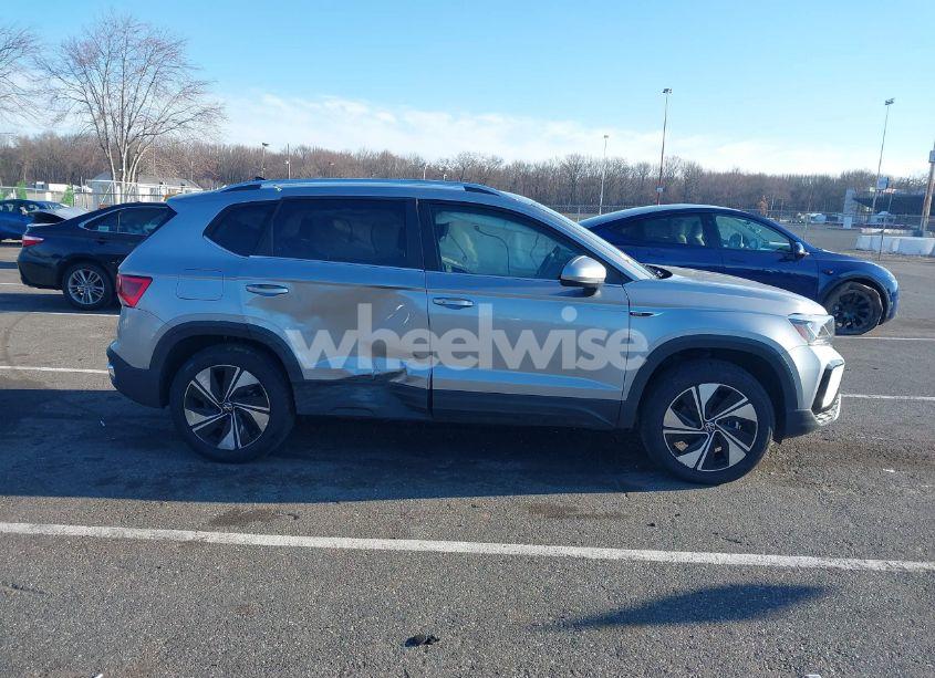 Photo 13 of 2024 Volkswagen Taos 1.5T SE (VIN 3VVVX7B29RM029646)