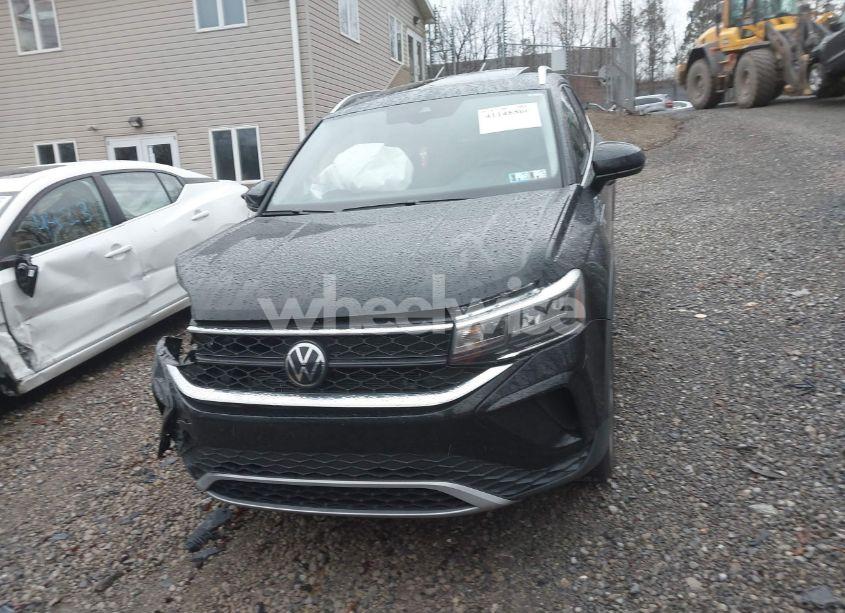 Photo 12 of 2024 Volkswagen Taos 1.5T SE (VIN 3VVVX7B2XRM068861)