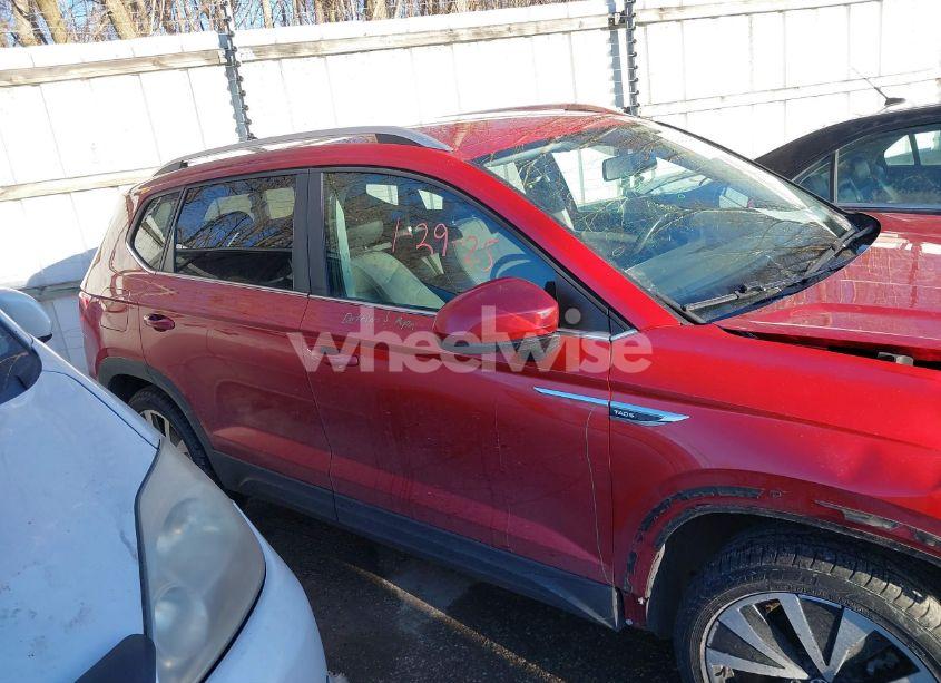 Photo 13 of 2022 Volkswagen Taos 1.5T SE (VIN 3VVWX7B21NM022365)