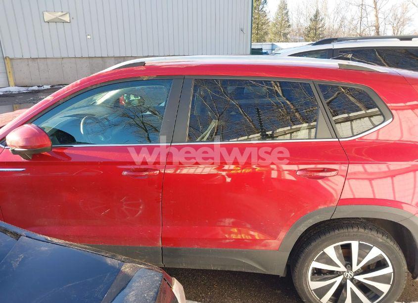 Photo 14 of 2022 Volkswagen Taos 1.5T SE (VIN 3VVWX7B21NM022365)