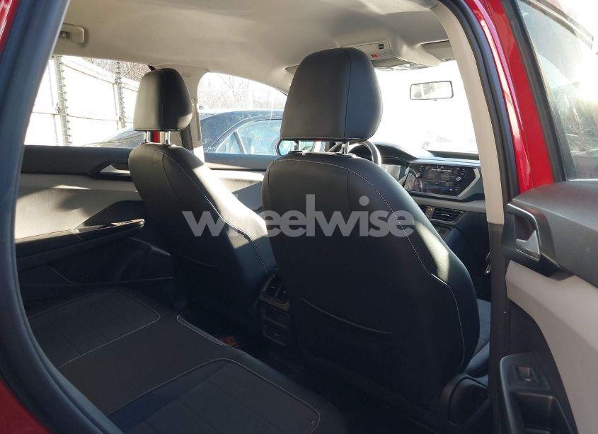 Photo 8 of 2022 Volkswagen Taos 1.5T SE (VIN 3VVWX7B21NM022365)