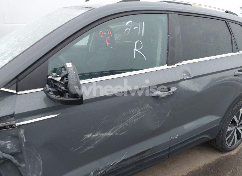 Photo 17 of 2022 Volkswagen Taos 1.5T SE (VIN 3VVWX7B22NM093560)