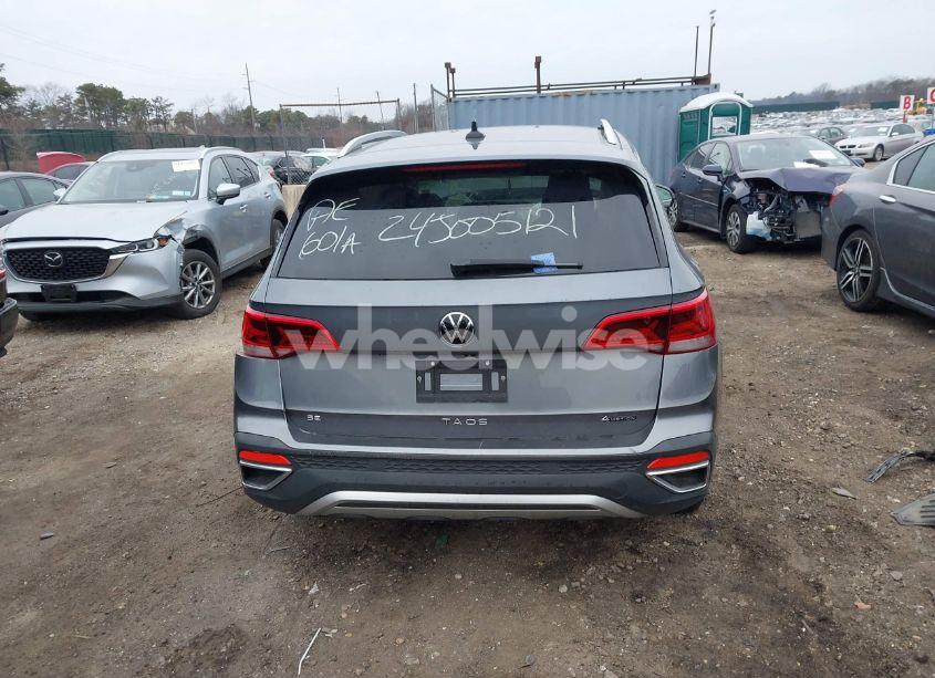 Photo 15 of 2022 Volkswagen Taos 1.5T SE (VIN 3VVWX7B23NM025476)