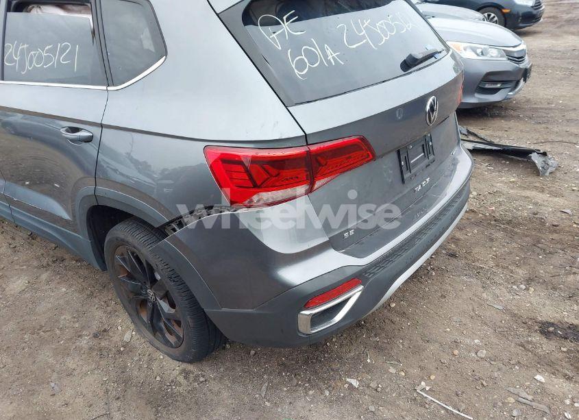 Photo 19 of 2022 Volkswagen Taos 1.5T SE (VIN 3VVWX7B23NM025476)