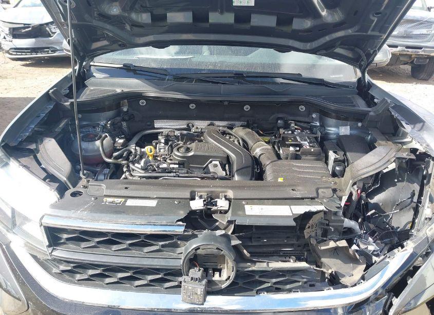 Photo 10 of 2022 Volkswagen Taos 1.5T SE (VIN 3VVWX7B25NM081029)