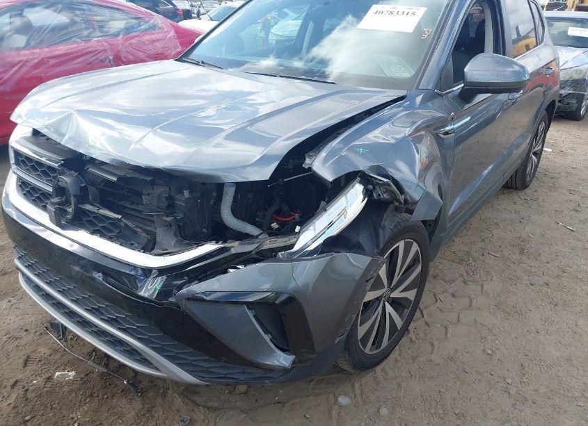 Photo 6 of 2022 Volkswagen Taos 1.5T SE (VIN 3VVWX7B25NM081029)