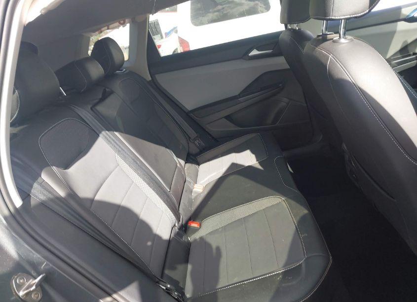 Photo 8 of 2022 Volkswagen Taos 1.5T SE (VIN 3VVWX7B25NM081029)