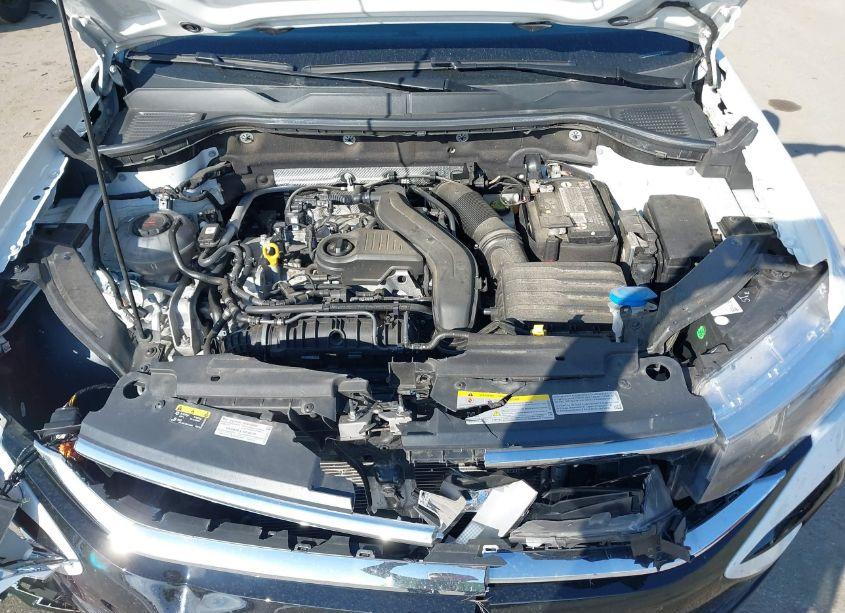 Photo 10 of 2022 Volkswagen Taos 1.5T SE (VIN 3VVWX7B27NM025254)