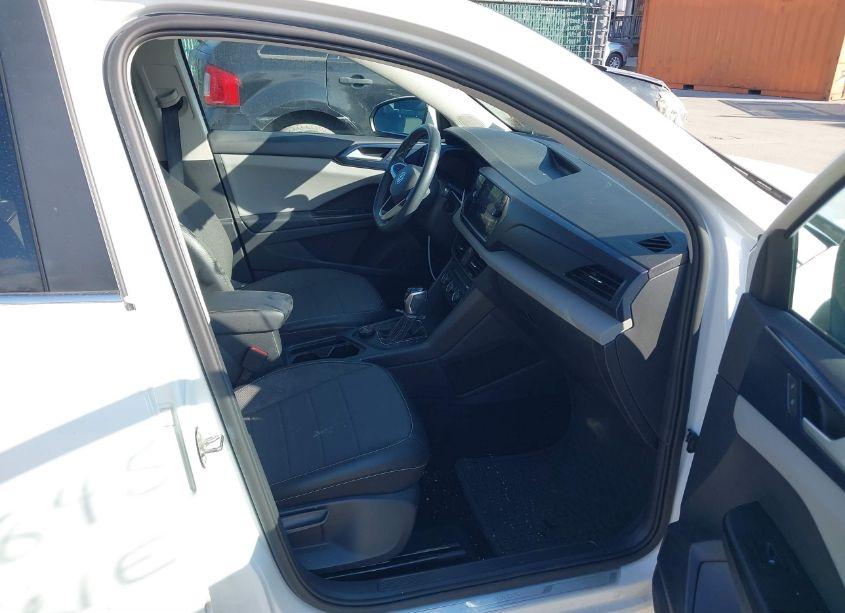 Photo 5 of 2022 Volkswagen Taos 1.5T SE (VIN 3VVWX7B27NM025254)