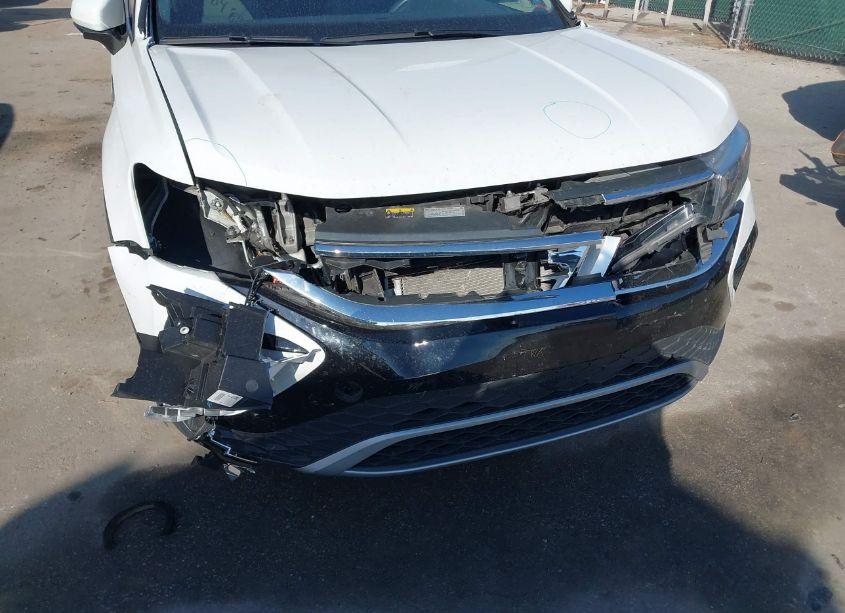 Photo 6 of 2022 Volkswagen Taos 1.5T SE (VIN 3VVWX7B27NM025254)