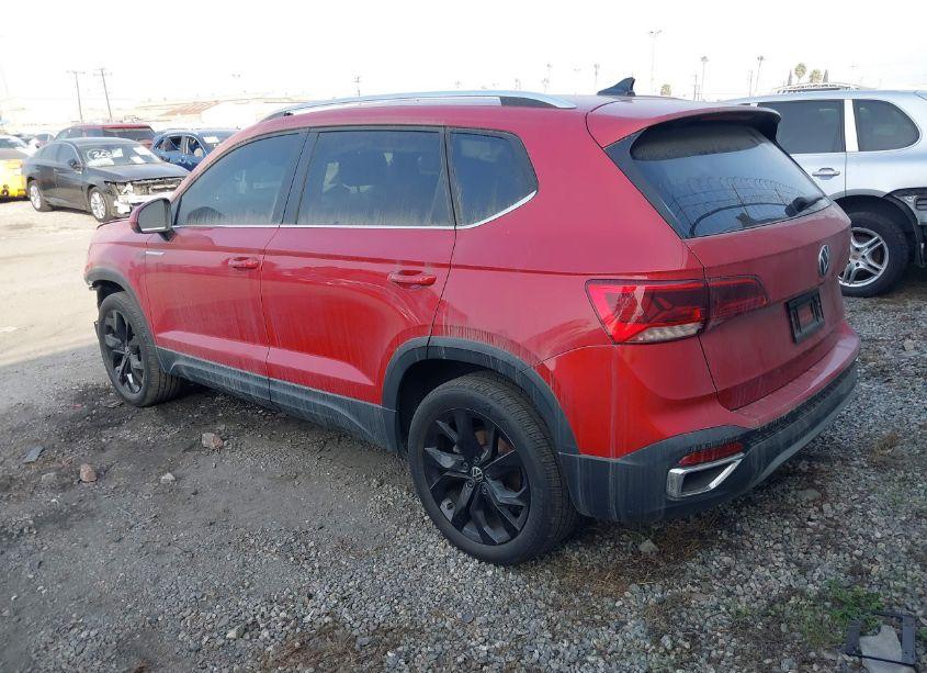 Photo 3 of 2022 Volkswagen Taos 1.5T SE (VIN 3VVYX7B27NM085706)