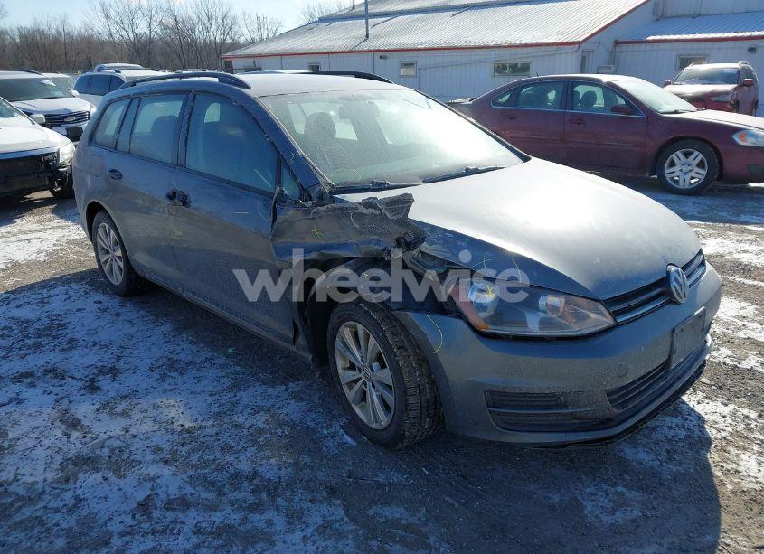 2017 Volkswagen Golf SPORTWAGEN TSI S (VIN 3VW017AU4HM533272) main photo