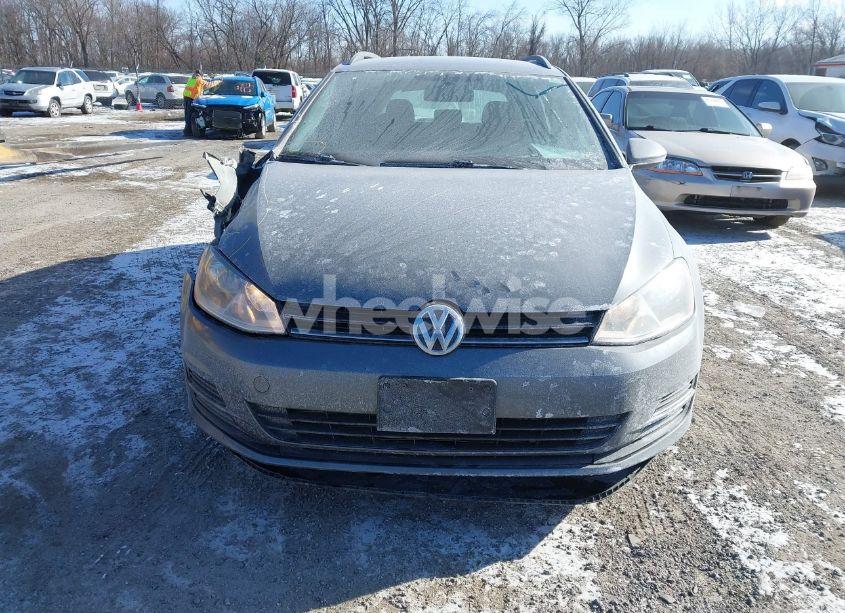 Photo 12 of 2017 Volkswagen Golf SPORTWAGEN TSI S (VIN 3VW017AU4HM533272)
