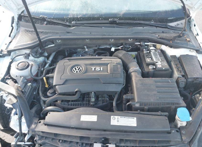 Photo 10 of 2019 Volkswagen Golf SPORTWAGEN 1.8T S (VIN 3VW117AU0KM509577)