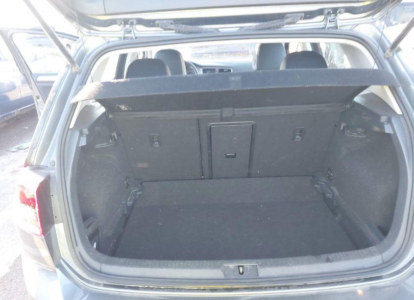 Photo 18 of 2017 Volkswagen Golf TSI S 4-DOOR/TSI WOLFSBURG EDITION 4-DOOR (VIN 3VW117AU2HM057561)