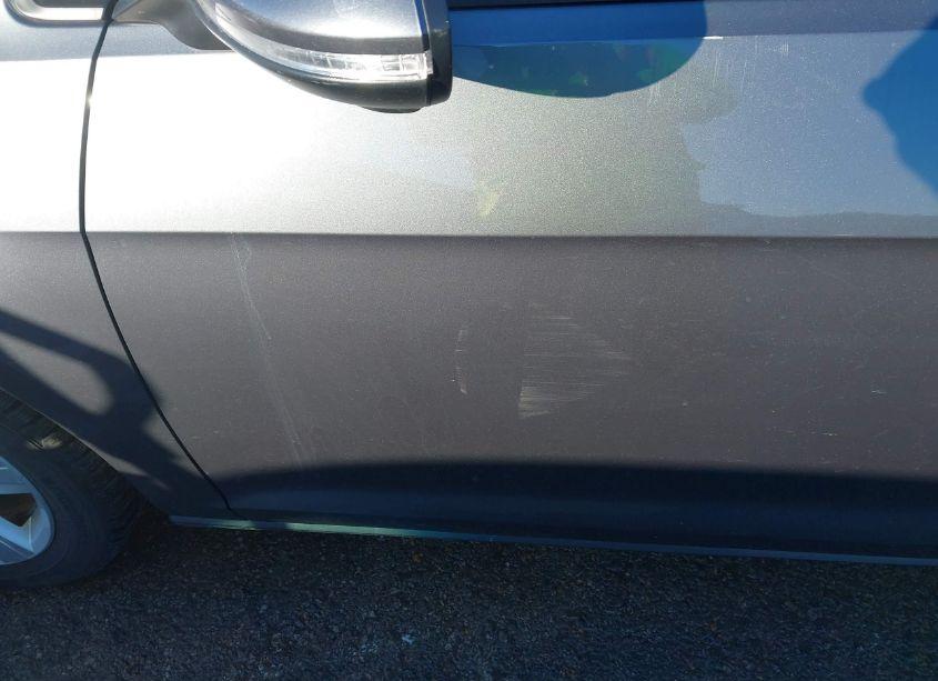 Photo 6 of 2017 Volkswagen Golf TSI S 4-DOOR/TSI WOLFSBURG EDITION 4-DOOR (VIN 3VW117AU2HM057561)