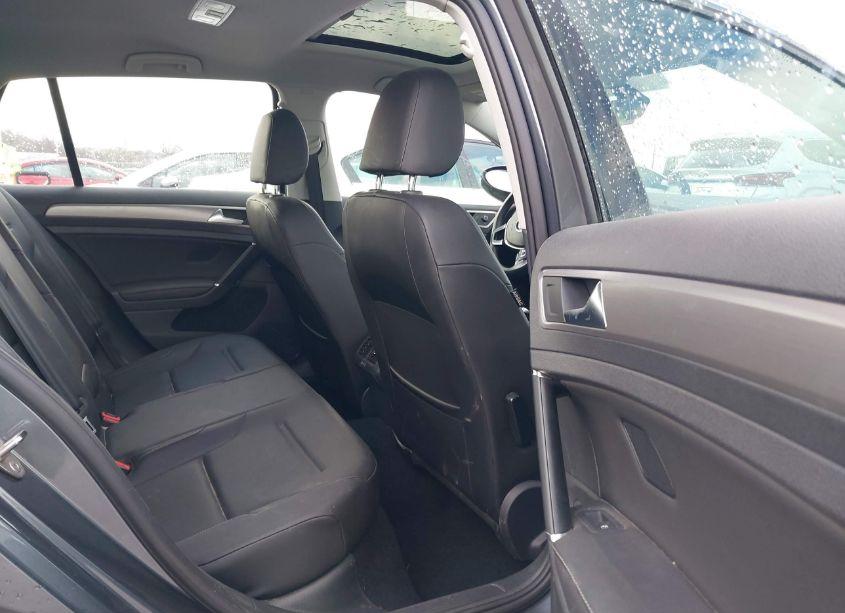 Photo 8 of 2017 Volkswagen Golf TSI S 4-DOOR/TSI WOLFSBURG EDITION 4-DOOR (VIN 3VW117AU2HM057561)