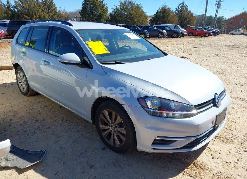 2019 Volkswagen Golf SPORTWAGEN 1.8T S (VIN 3VW117AU5KM509395) main photo