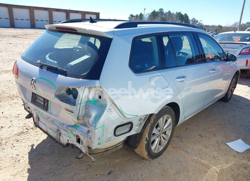 Photo 4 of 2019 Volkswagen Golf SPORTWAGEN 1.8T S (VIN 3VW117AU5KM509395)