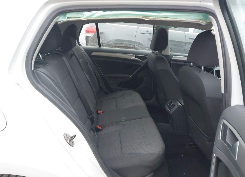Photo 8 of 2016 Volkswagen Golf TSI S 4-DOOR (VIN 3VW117AU8GM039323)