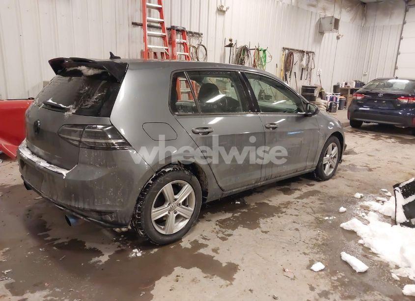 Photo 4 of 2017 Volkswagen Golf TSI S 4-DOOR/TSI WOLFSBURG EDITION 4-DOOR (VIN 3VW117AU8HM068189)