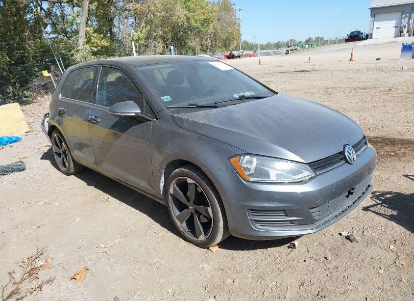 2017 Volkswagen Golf TSI S 4-DOOR/TSI WOLFSBURG EDITION 4-DOOR (VIN 3VW117AU9HM074230) main photo