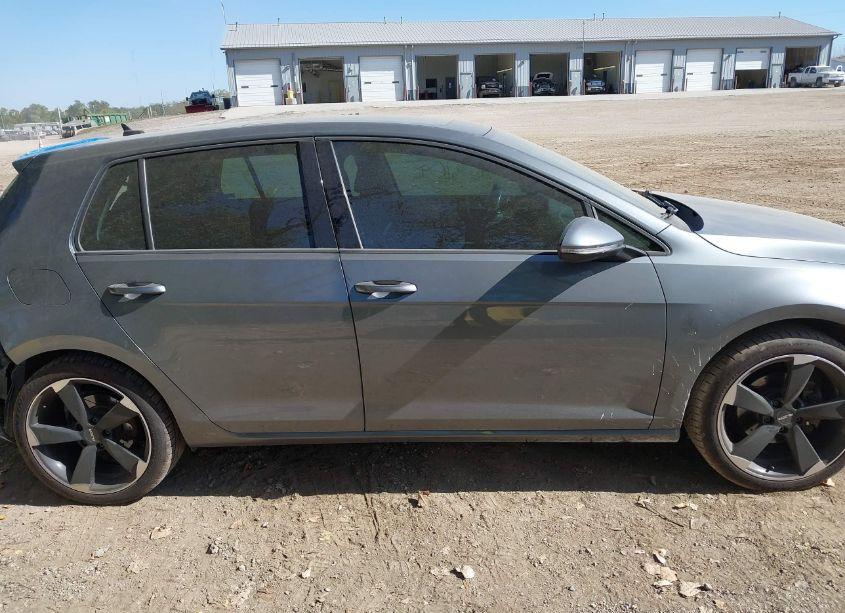Photo 13 of 2017 Volkswagen Golf TSI S 4-DOOR/TSI WOLFSBURG EDITION 4-DOOR (VIN 3VW117AU9HM074230)
