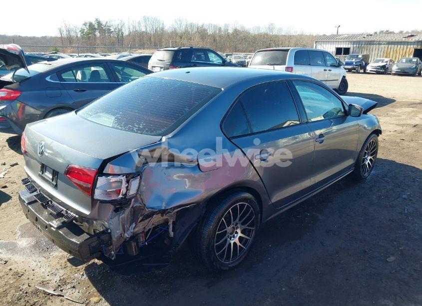 Photo 4 of 2016 Volkswagen Jetta 1.4T S (VIN 3VW167AJ0GM264424)