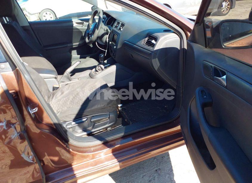 Photo 5 of 2016 Volkswagen Jetta 1.4T S (VIN 3VW167AJ1GM398844)