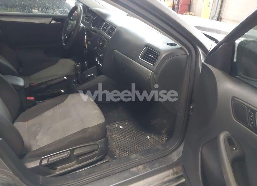 Photo 5 of 2017 Volkswagen Jetta 1.4T S (VIN 3VW167AJ1HM310246)