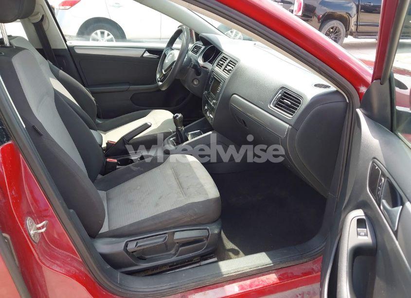 Photo 5 of 2017 Volkswagen Jetta 1.4T S (VIN 3VW167AJ2HM229627)