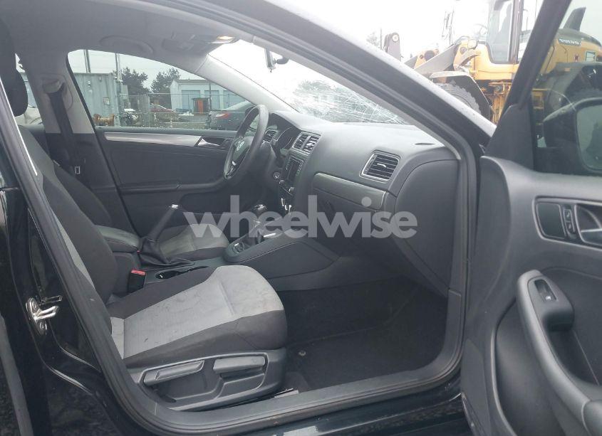 Photo 5 of 2017 Volkswagen Jetta 1.4T S (VIN 3VW167AJ3HM309180)