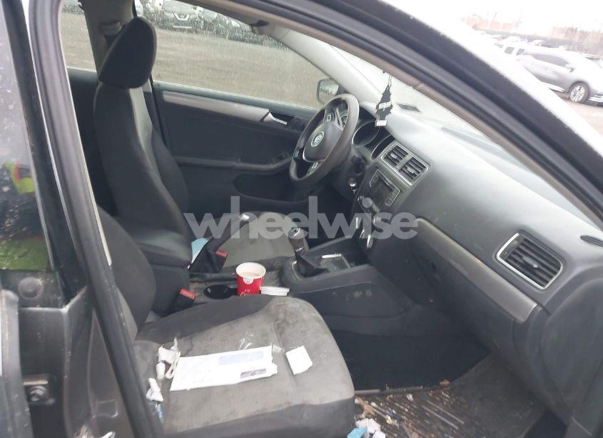 Photo 5 of 2017 Volkswagen Jetta 1.4T S (VIN 3VW167AJ3HM348674)