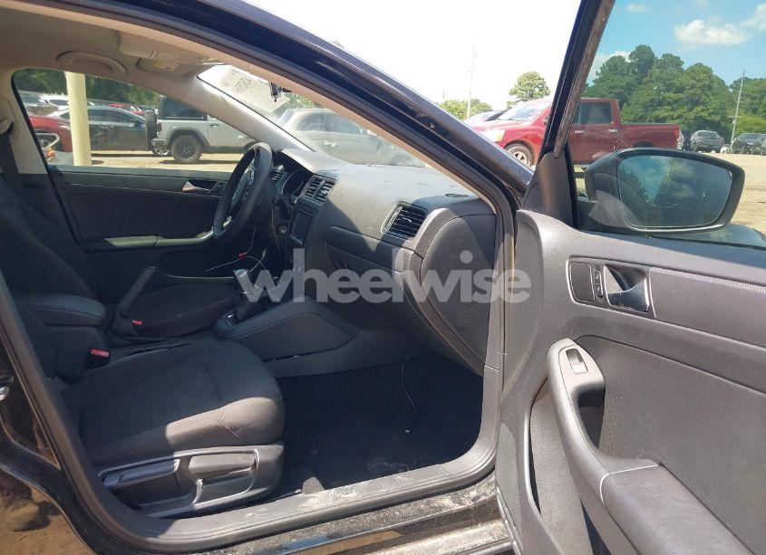 Photo 5 of 2016 Volkswagen Jetta 1.4T S (VIN 3VW167AJ4GM242457)