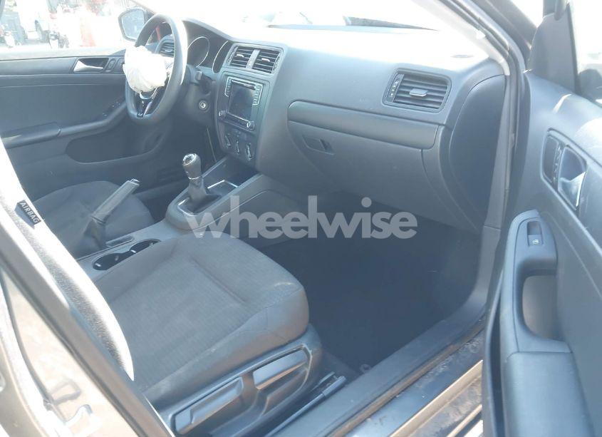 Photo 5 of 2016 Volkswagen Jetta 1.4T S (VIN 3VW167AJ7GM382874)