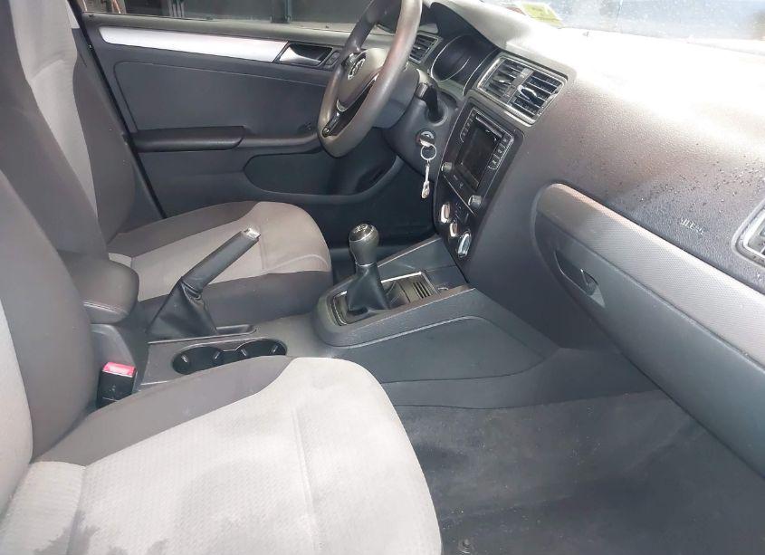 Photo 5 of 2017 Volkswagen Jetta 1.4T S (VIN 3VW167AJ7HM316228)