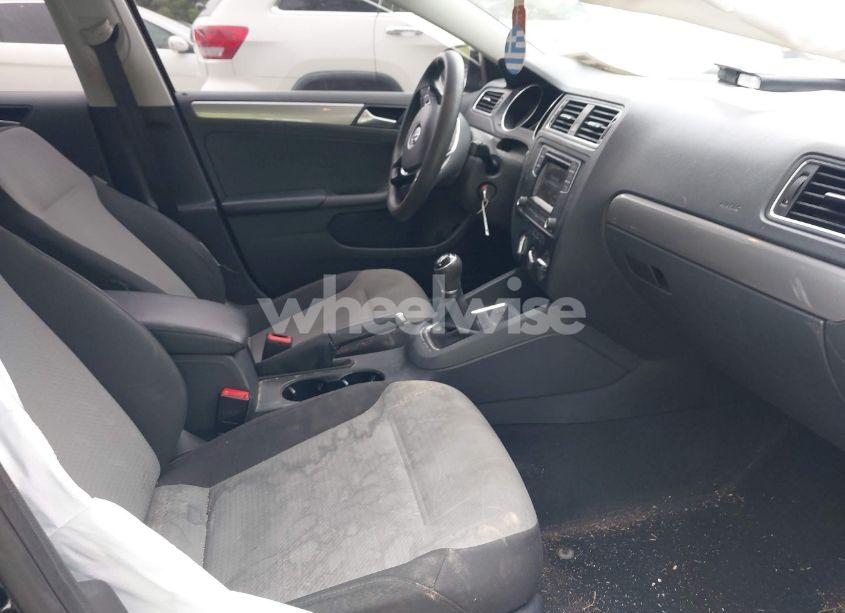 Photo 5 of 2017 Volkswagen Jetta 1.4T S (VIN 3VW167AJ8HM211245)