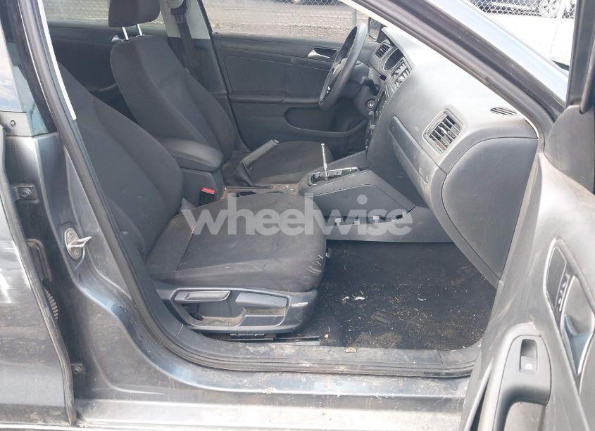 Photo 5 of 2016 Volkswagen Jetta 1.4T S (VIN 3VW167AJ9GM282839)