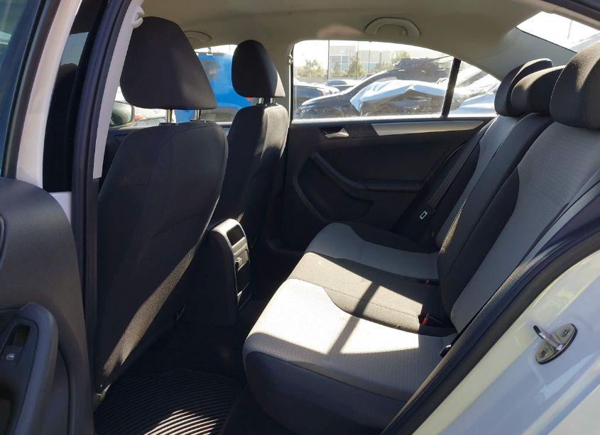 Photo 8 of 2017 Volkswagen Jetta S (VIN 3VW167AJ9HM216762)