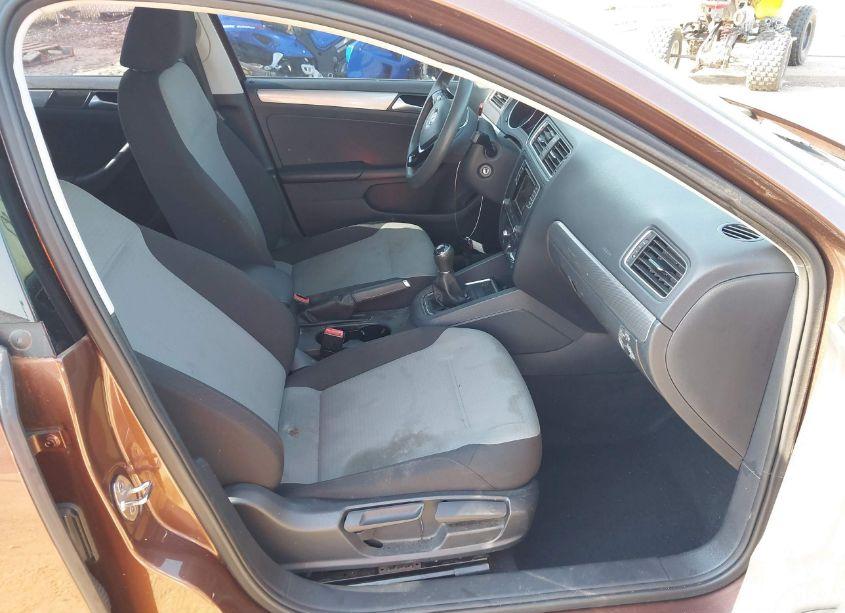 Photo 5 of 2017 Volkswagen Jetta 1.4T S (VIN 3VW167AJ9HM250717)