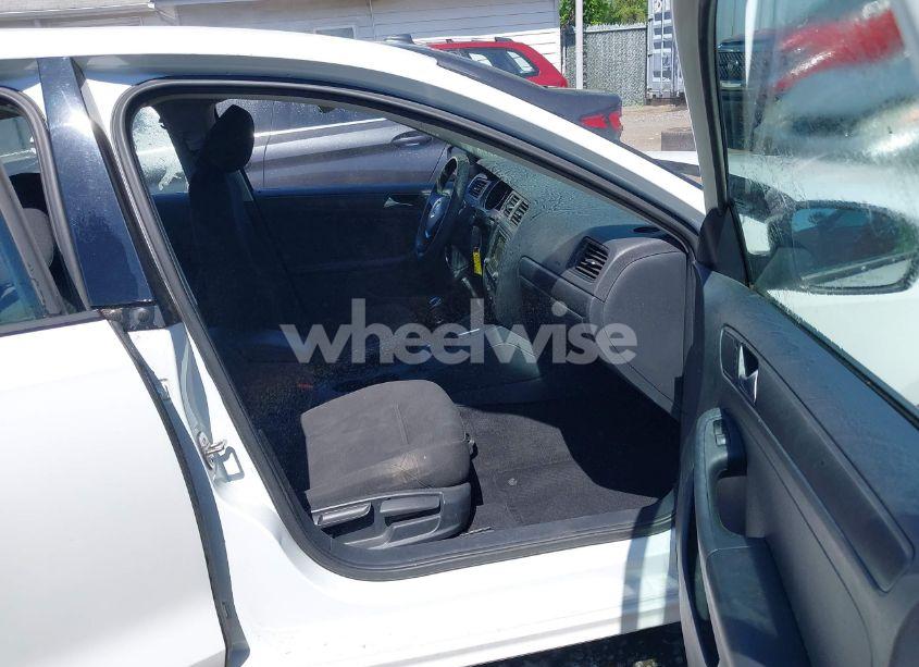 Photo 5 of 2016 Volkswagen Jetta 1.4T S (VIN 3VW167AJXGM414345)