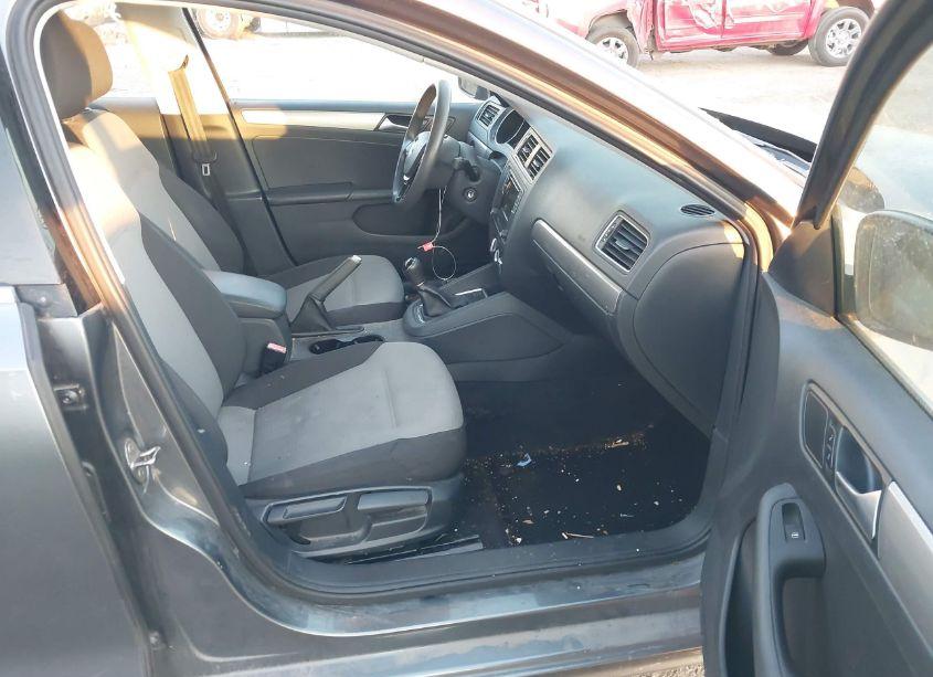 Photo 5 of 2017 Volkswagen Jetta 1.4T S (VIN 3VW167AJXHM347828)