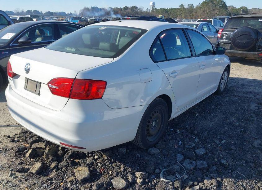 Photo 4 of 2012 Volkswagen Jetta 2.0L S (VIN 3VW1K7AJ0CM319489)