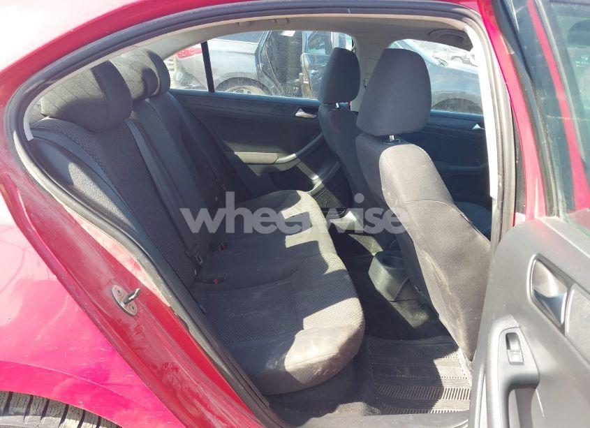 Photo 8 of 2012 Volkswagen Jetta 2.0L S (VIN 3VW1K7AJ0CM428390)