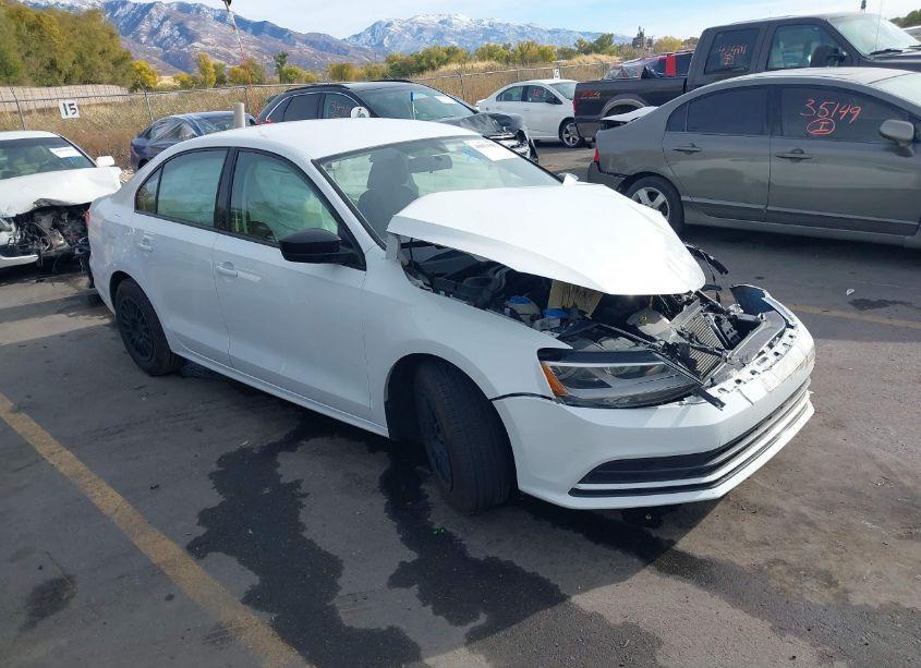 2015 Volkswagen Jetta 2.0L S (VIN 3VW1K7AJ0FM307508) main photo