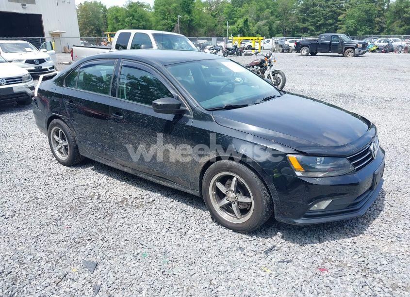 2015 Volkswagen Jetta 2.0L S (VIN 3VW1K7AJ0FM342680) main photo