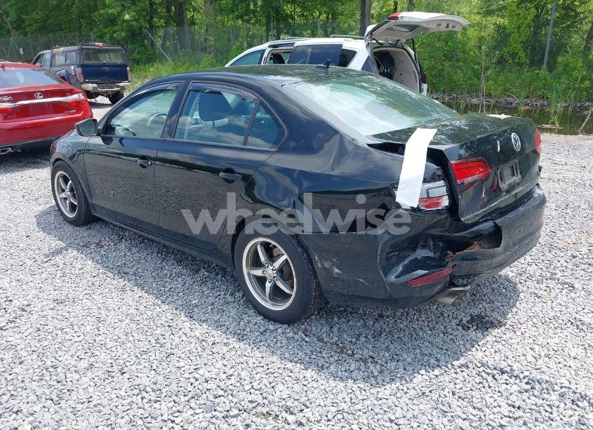 Photo 3 of 2015 Volkswagen Jetta 2.0L S (VIN 3VW1K7AJ0FM342680)